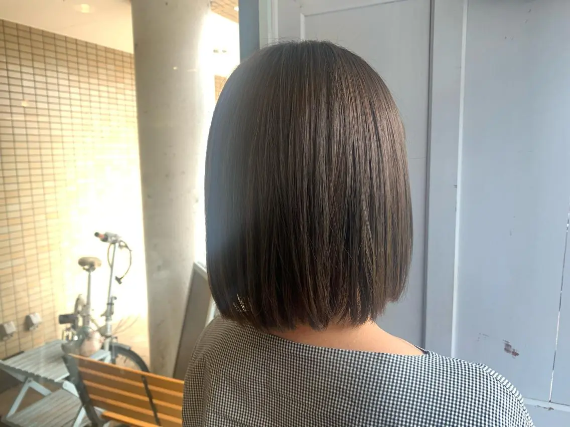 ミディアム カラー ヘアカラー トリートメント ツキダテ ユイのヘアスタイル