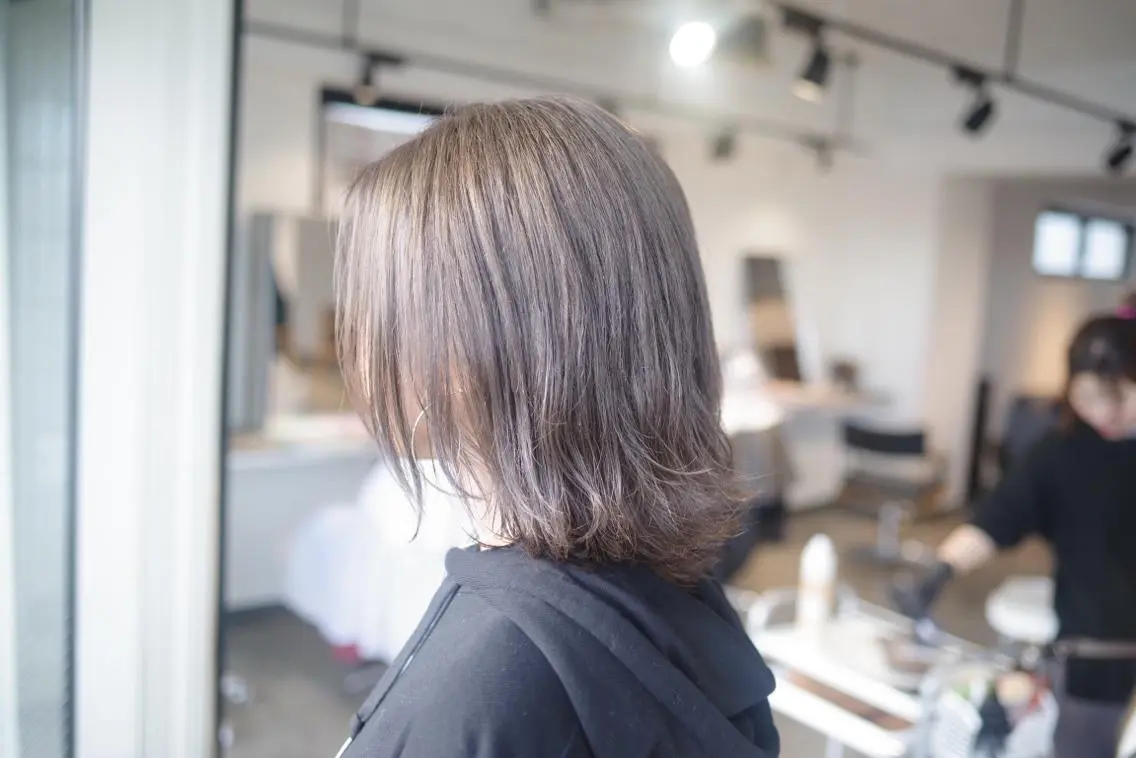 ミディアム etore 矢場町 南沙希のヘアスタイル