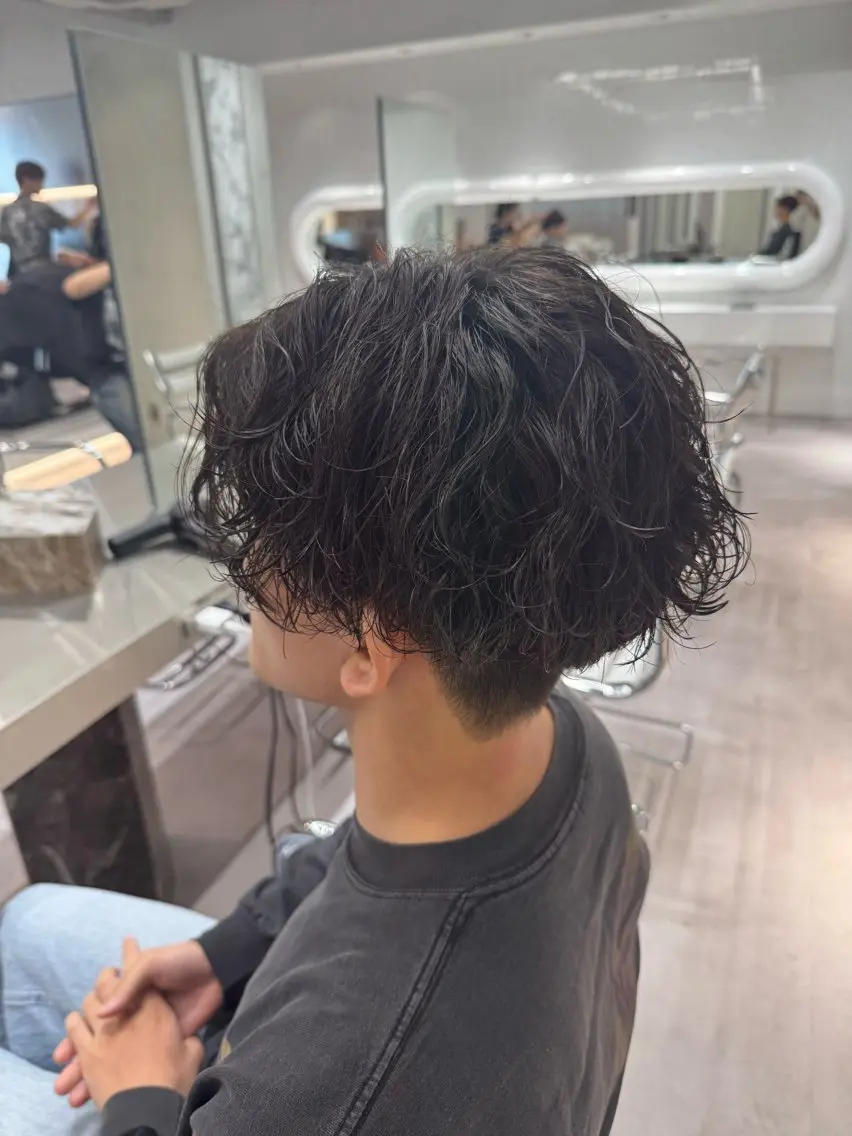 パーマ メンズ センターパート ブリーチ/パーマ特化 片平和寿のヘアスタイル