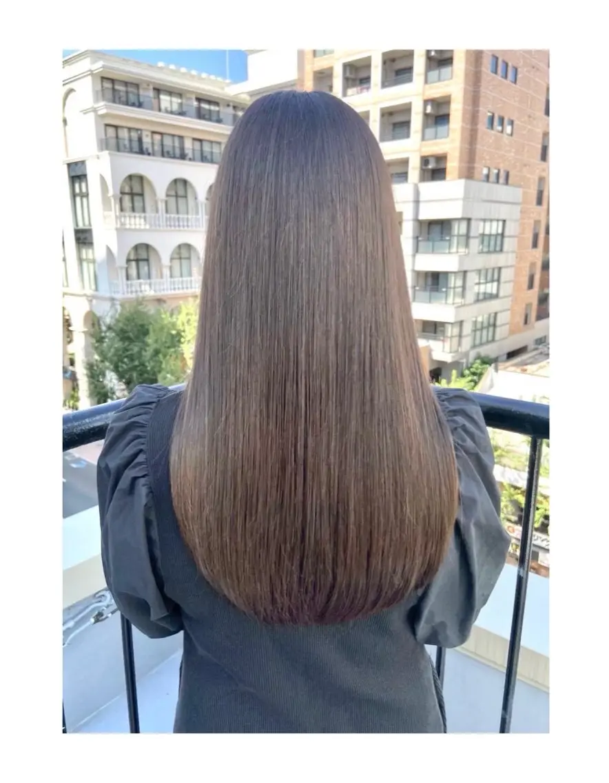 ロング トリートメント 新嵩 真理のヘアスタイル