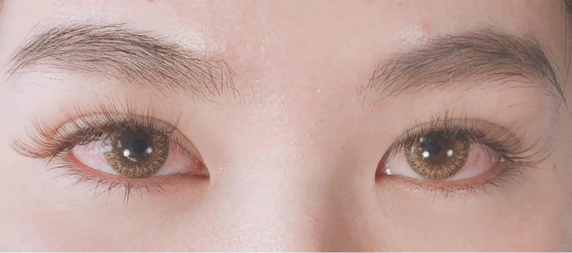 マツエク・マツパ ボリュームラッシュ Hug me eyelashのマツエク・マツパデザイン