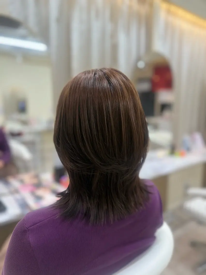 ミディアム ボブ くびれヘア 三木 絵未奈のヘアスタイル