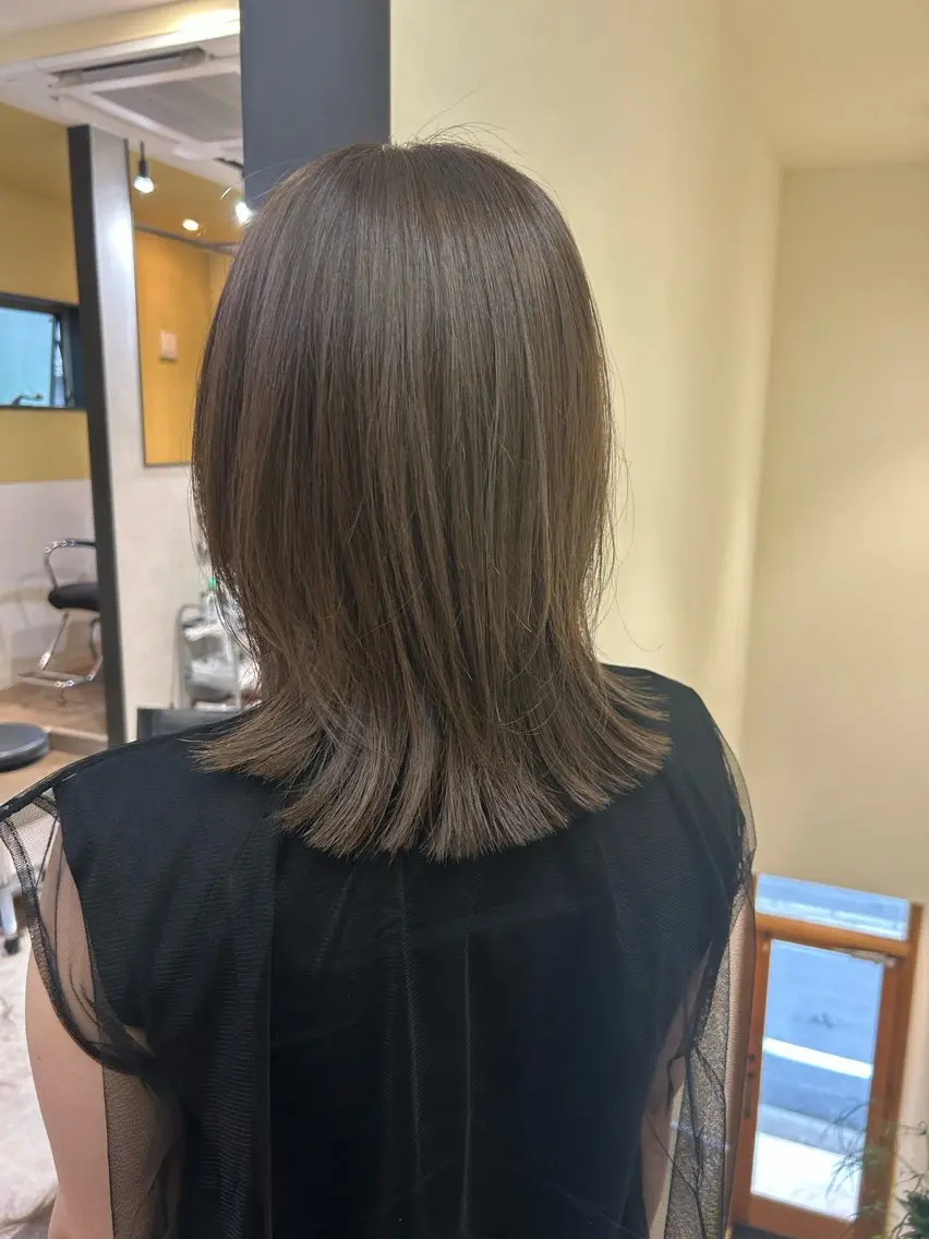 ミディアム カラー グレージュ ラベンダーカラー ラベンダーグレージュ ラベンダーグレー カット ヘアカラー トリートメント hubhair レイヤー/透明感のヘアスタイル