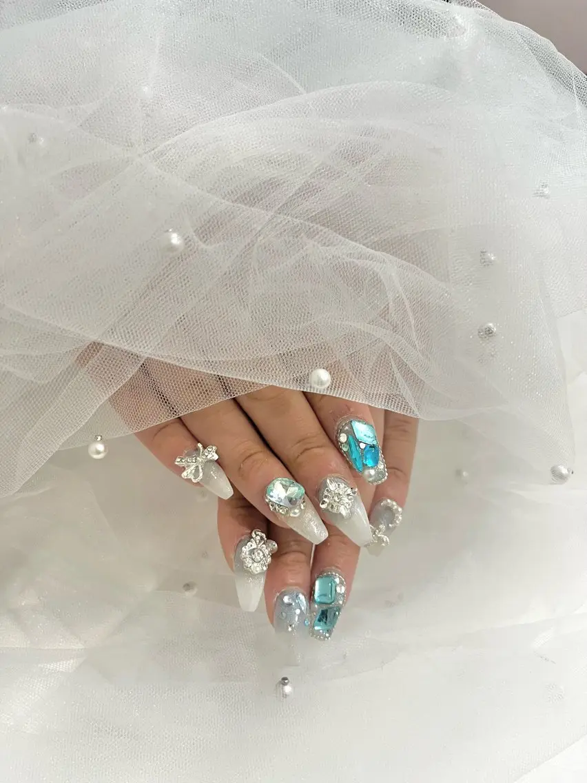 ネイル SALON ELVI.のネイルデザイン