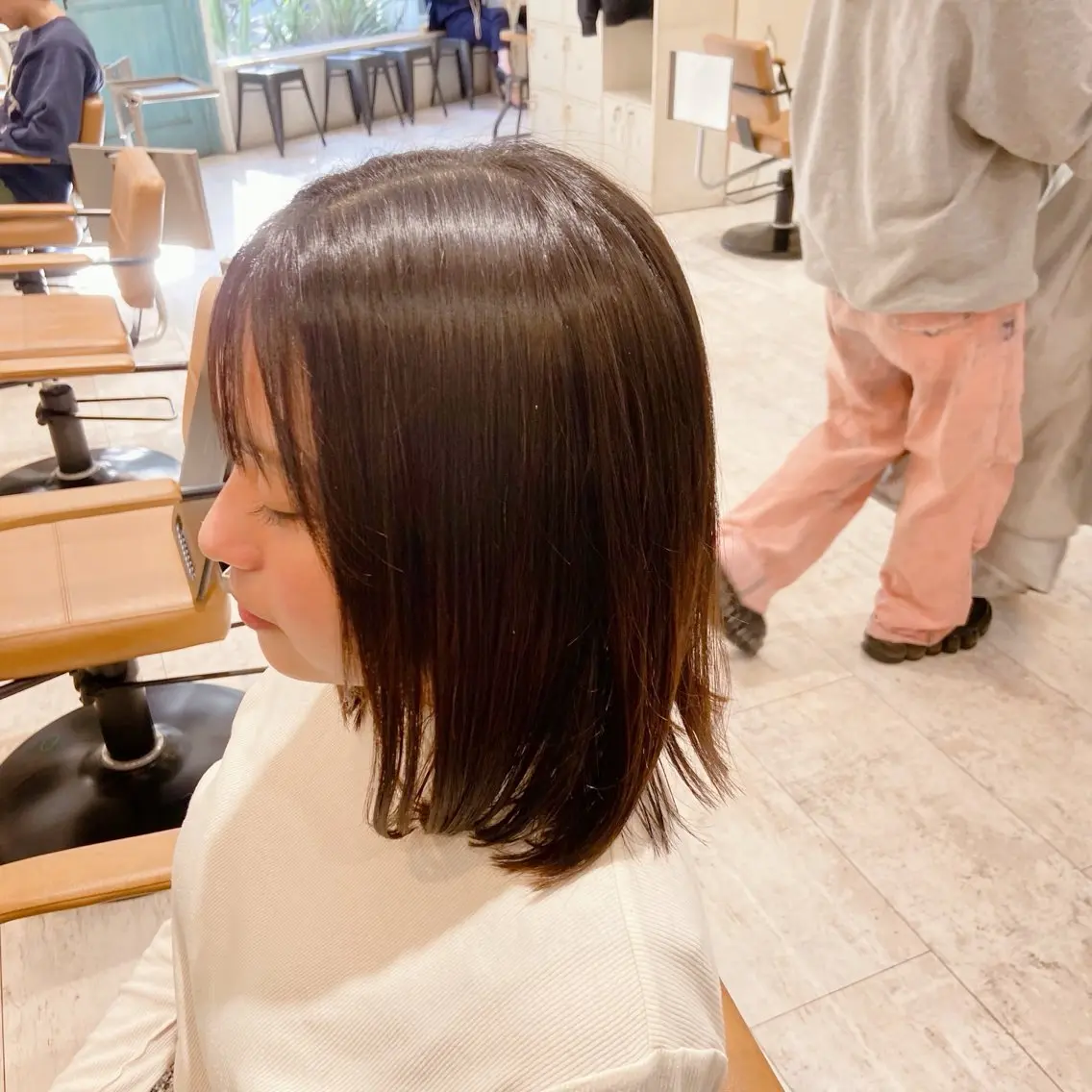 ミディアム カット ヘアカラー トリートメント 🍒マツダ エナ‎🤍のヘアスタイル
