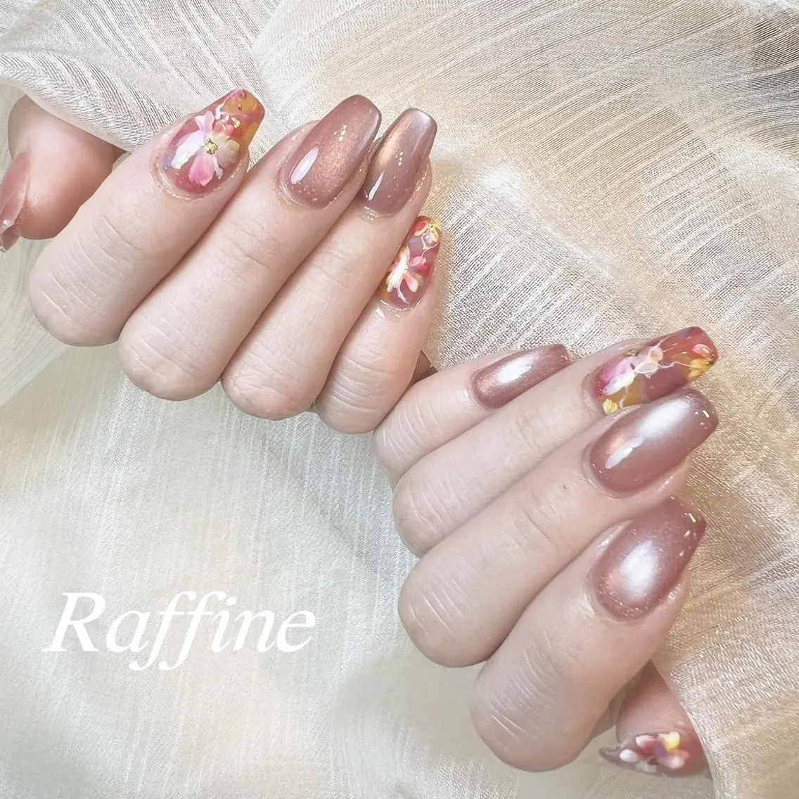 ネイル RAFFINE haru🦋🩵のネイルデザイン