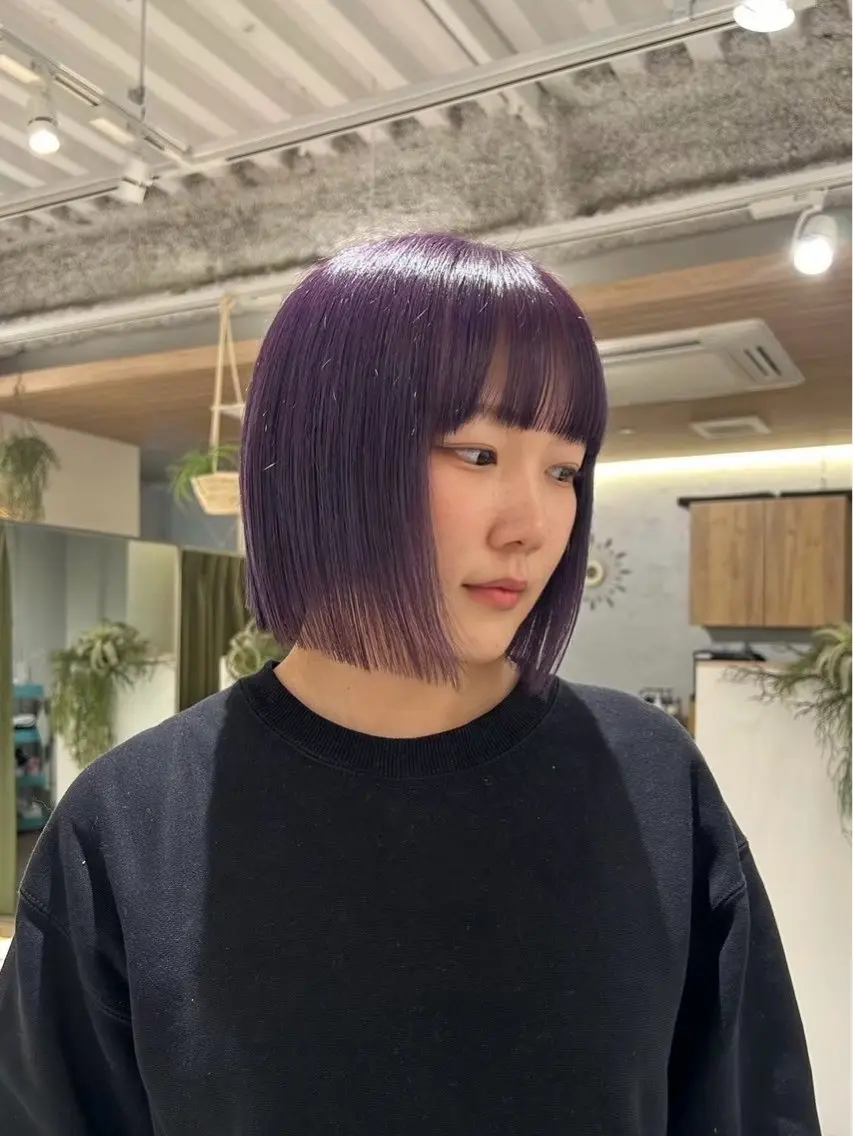 ミディアム カット 透明感カラー／ 暖色カラー／ここなのヘアスタイル