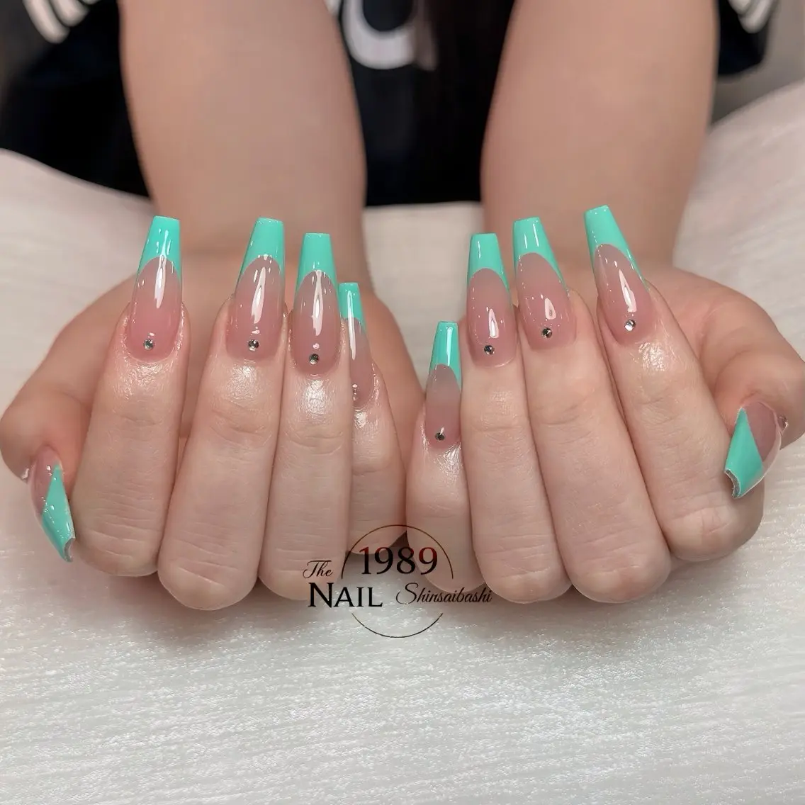 ネイル ストーンネイル ハンドネイル ハンドケア The 1989 Nail.心斎橋店のネイルデザイン