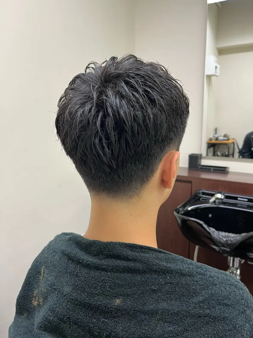 ショート メンズ カメオカ ダイゴのヘアスタイル