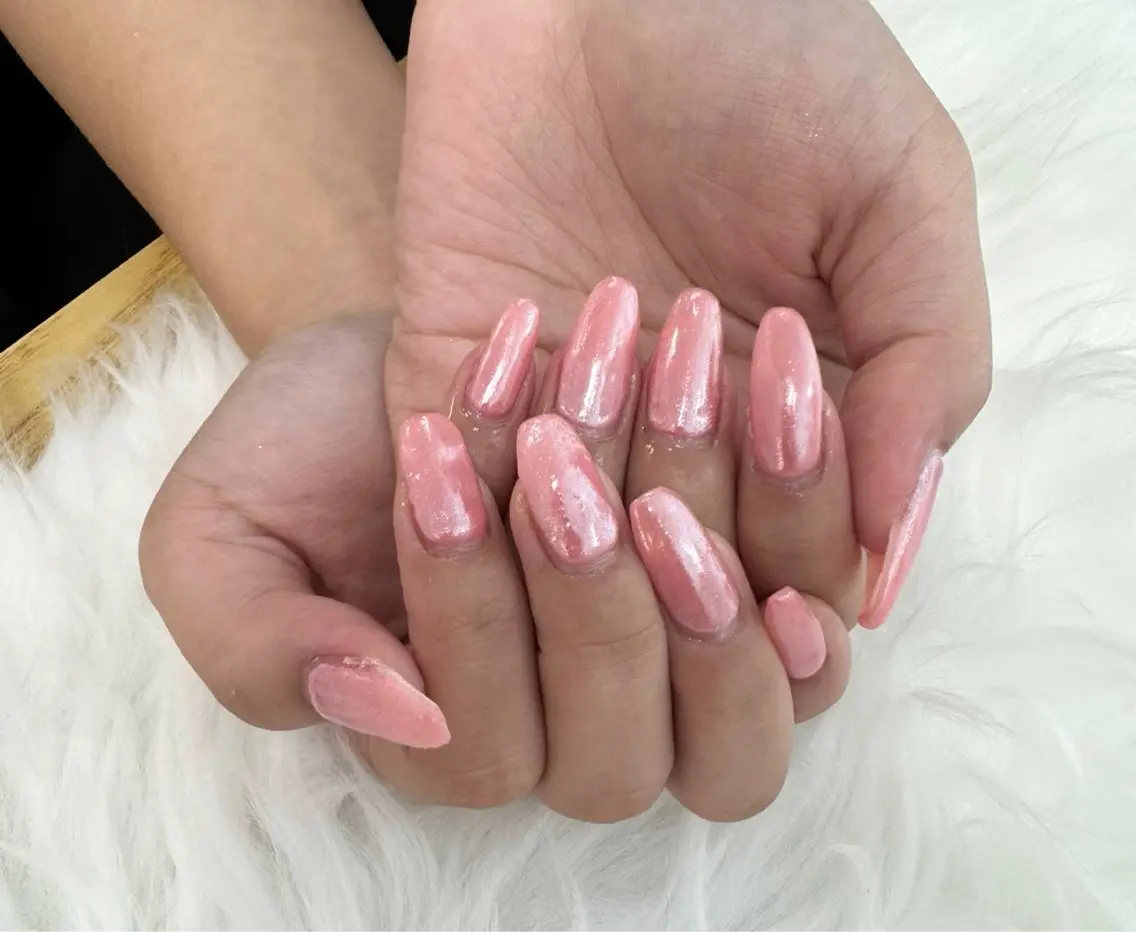 ネイル オーロラネイル ピンク GrandGreen eye & nailのネイルデザイン