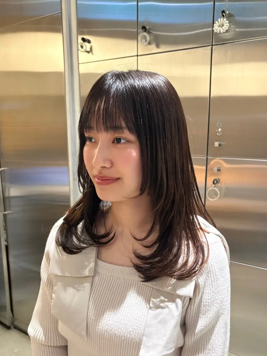 セミロング 顔周りカット レイヤーカット 樋口 花穂のヘアスタイル
