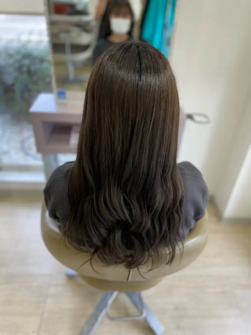 ロング カラー 工藤 彩花のヘアスタイル