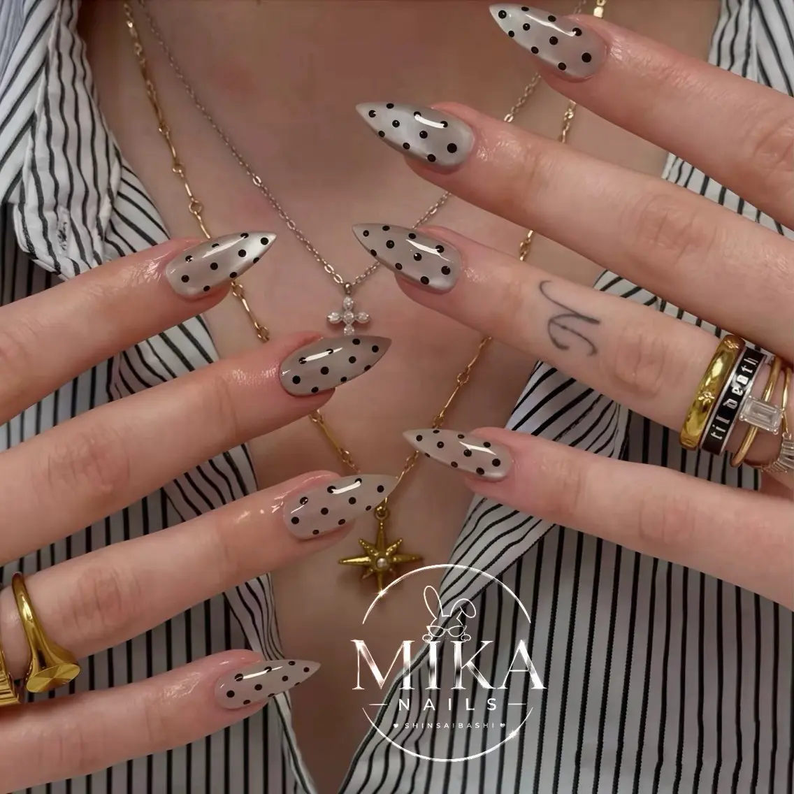 ネイル フレンチネイル 韓国ネイル ロングネイル マグネットネイル ネイルチップ ハンドネイル ちみ＿Mika Nails 心斎橋のネイルデザイン