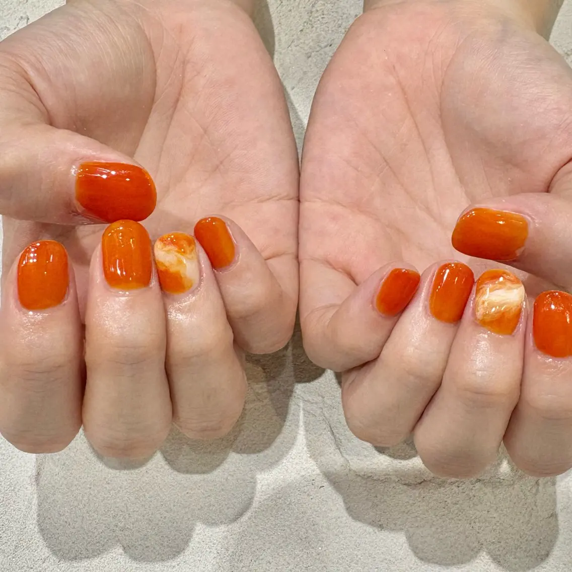 ネイル ドット ジェルネイル グラデーション キラキラネイル ワンカラーネイル Bianca☆ AOIのネイルデザイン