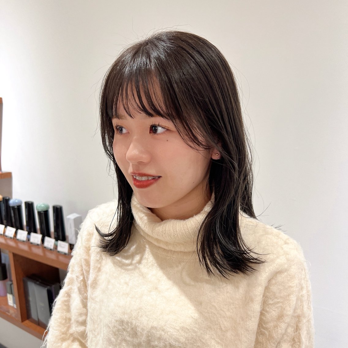 ミディアム くびれヘア 顔まわりレイヤー レイヤーカット カット ヘアカラー トリートメント 🌼レイヤーカット |新宿|樽見琴里🌼のヘアスタイル
