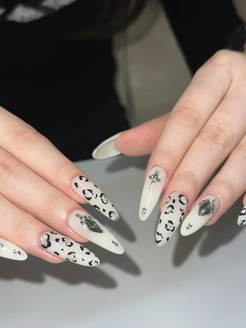 ネイル ハンドネイル mis uzuのネイルデザイン