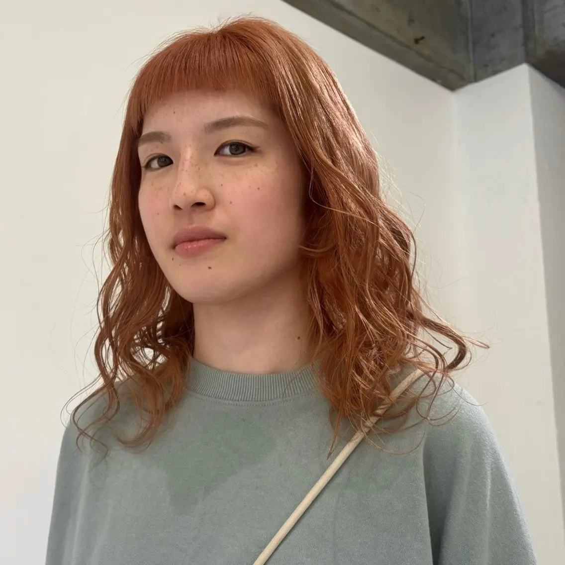 ミディアム 服部 沙弥佳のヘアスタイル