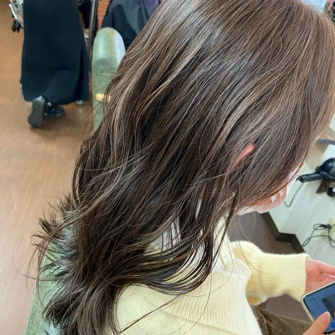 ロング カラー ブリーチ ハイライトカラー ハイライト ヘアカラー トリートメント 💜推しインナー カラー/菊池柊真💜のヘアスタイル