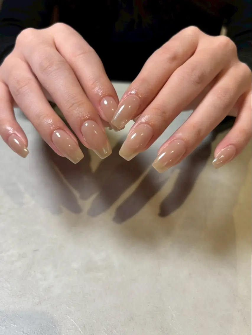ネイル ミラーネイル ニュアンスネイル オフィスネイル ハンドケア Nail Salon Luanaのネイルデザイン