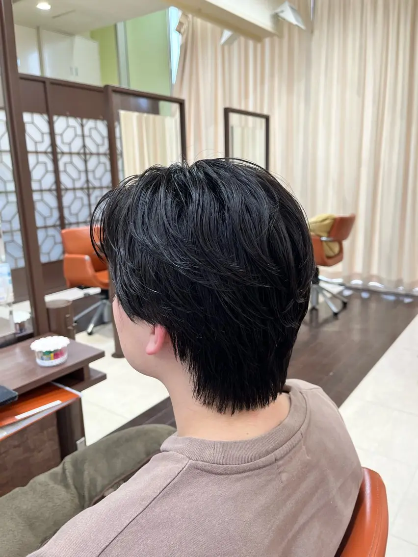 ショート パーマ メンズ センターパート メンズパーマ メンズウルフカット ウルフカット ニュアンスパーマ 🧊メンズ特化🧊 高木航希のヘアスタイル