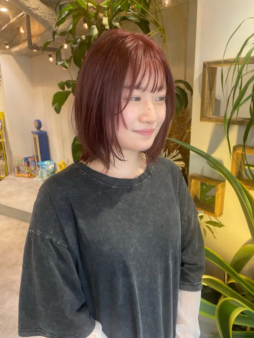 ミディアム カット ヘアカラー 透明感カラー 🦋AYAのヘアスタイル