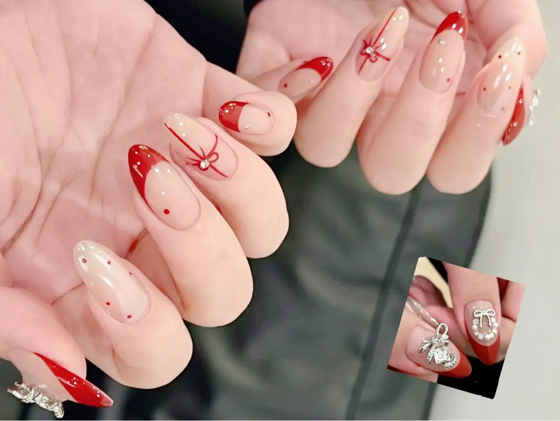 ネイル オーロラネイル チークネイル 長さ出し フットネイル フレンチネイル ハンドネイル ハンドケア Zz nail salonのネイルデザイン