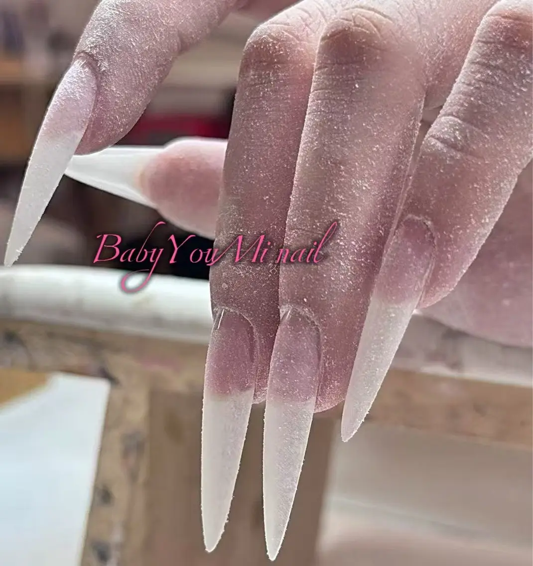 ネイル オーロラネイル フラワーネイル フットネイル フレンチネイル ジェルネイル ハンドネイル BabyYouMi nailのネイルデザイン