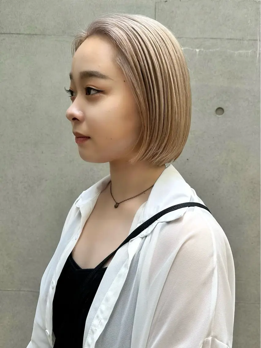 ショート カラー ハイトーンカラー カット ヘアカラー トリートメント 🦋レイヤーカット ミドリカワ🦋のヘアスタイル