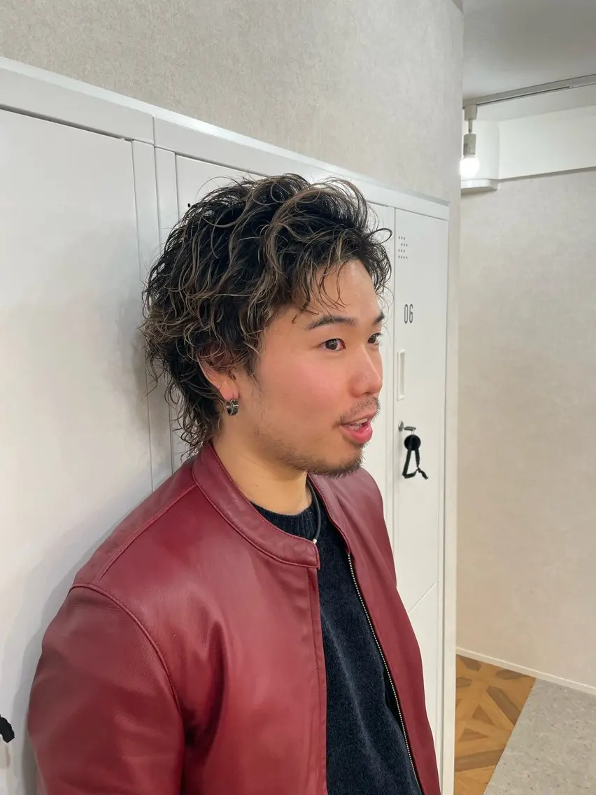ショート パーマ メンズ メンズパーマ メンズウルフカット ウルフカット スパイラルパーマ 植原 遥夏のヘアスタイル