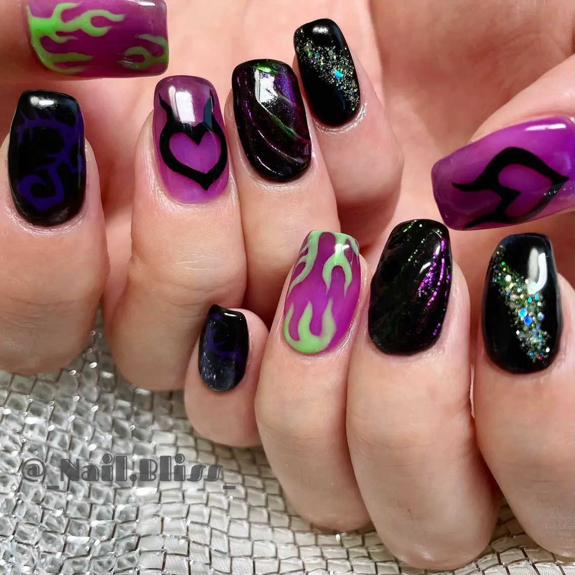 ネイル 持ち込み ハンドネイル NAIL BLISSのネイルデザイン
