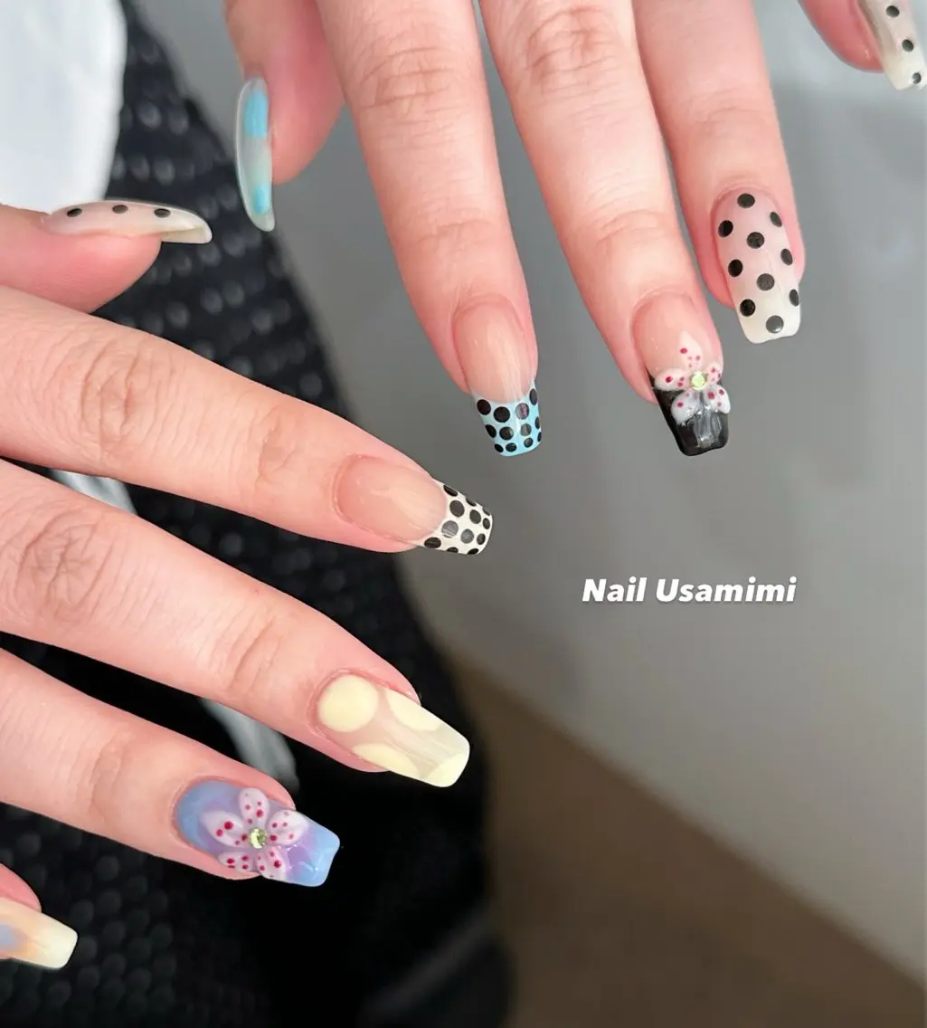 ネイル アートネイル ドット フラワーネイル ハンドネイル 本町NailUsaM imi MOMOKAのネイルデザイン