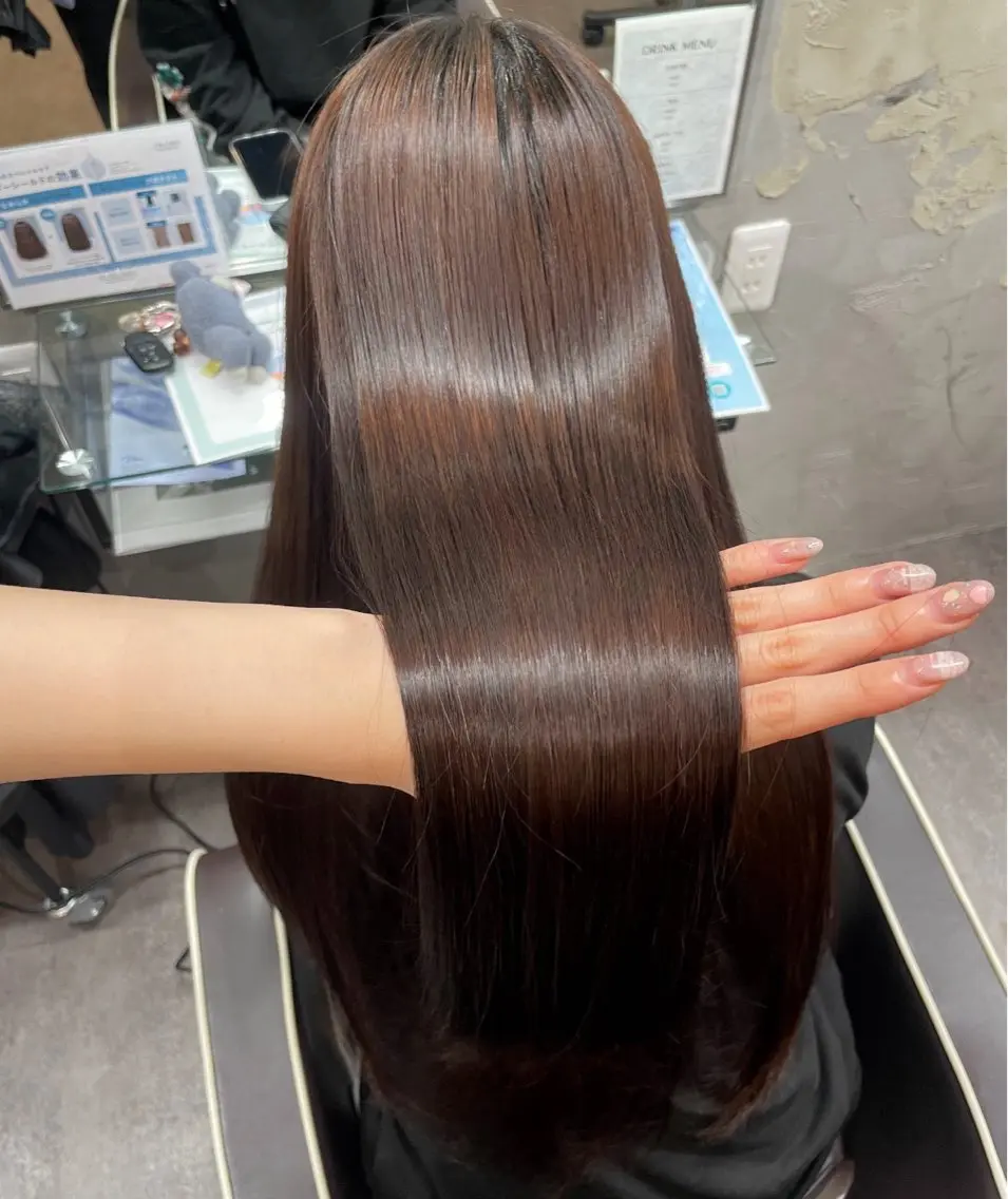 ロング トリートメント Blast スズナのヘアスタイル