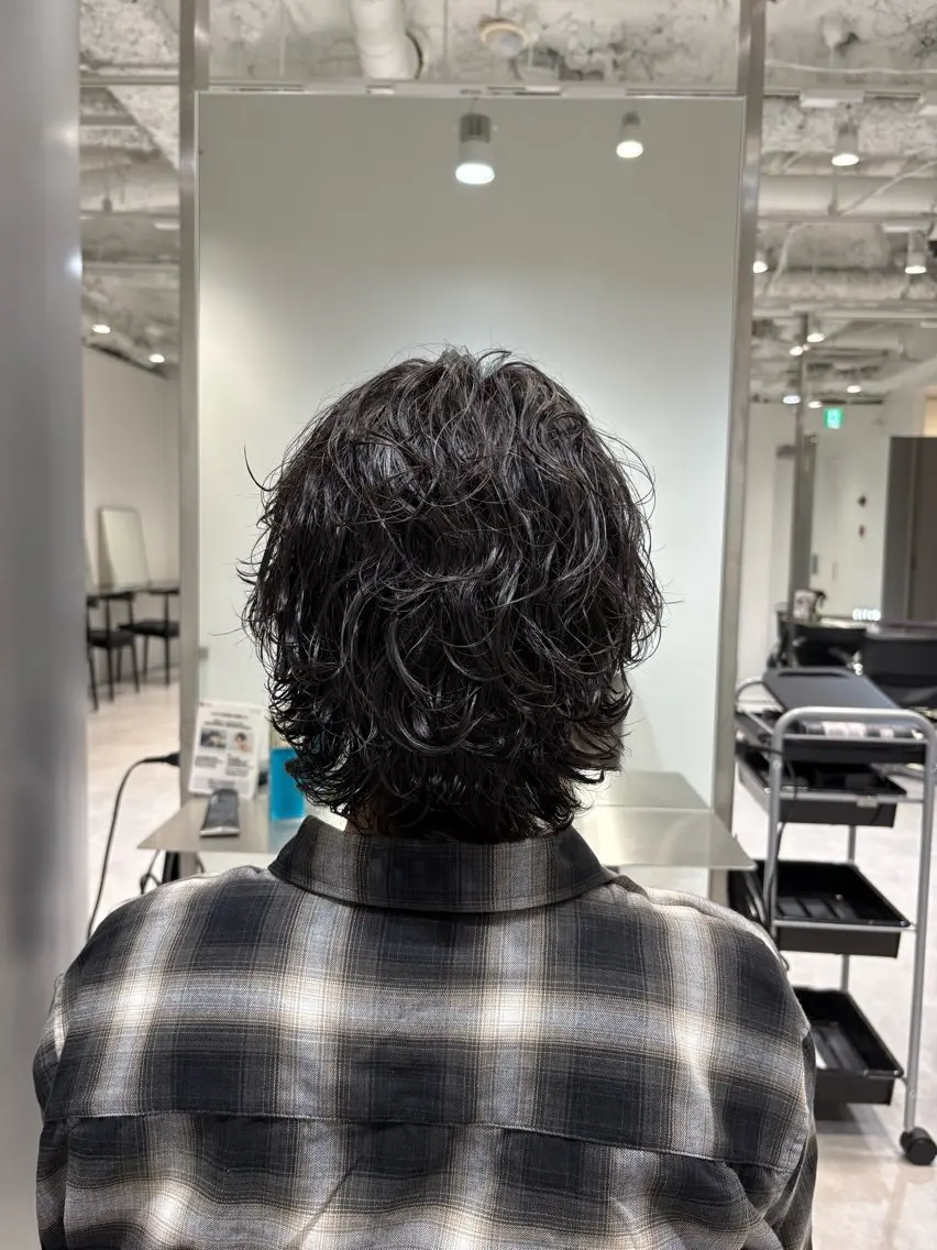 ミディアム パーマ メンズ カット パーマ fifth 桐山 蒼史のヘアスタイル