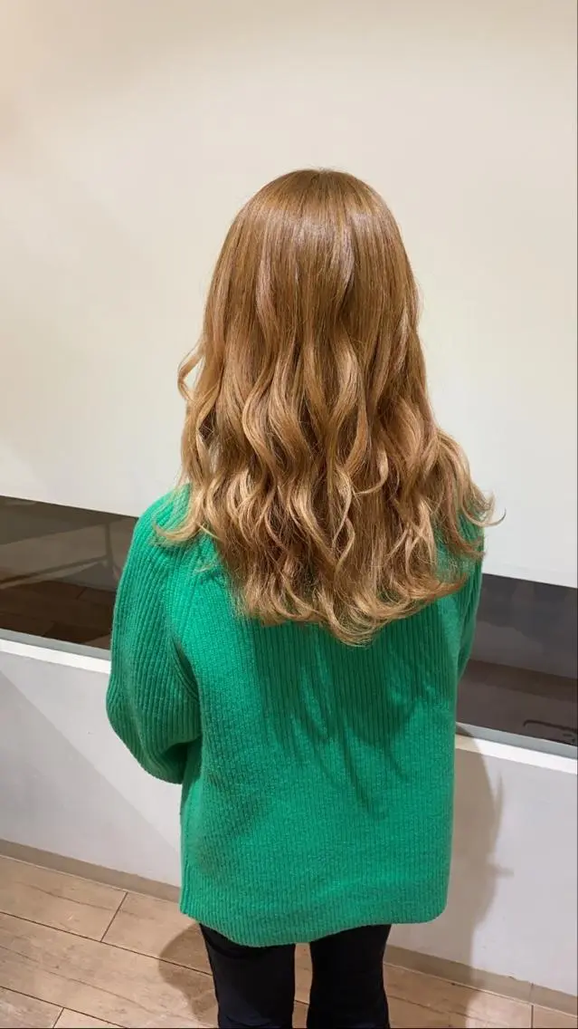⭐️ブリーチ➕全体カラー⭐️の写真