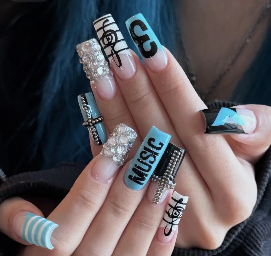 ネイル ハンドネイル TiTi Nail🫧のネイルデザイン