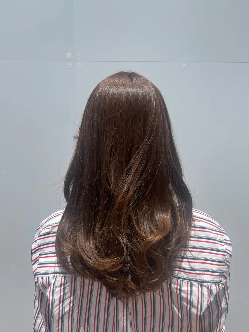 カラー ヘアカラー 角田 澪のヘアスタイル