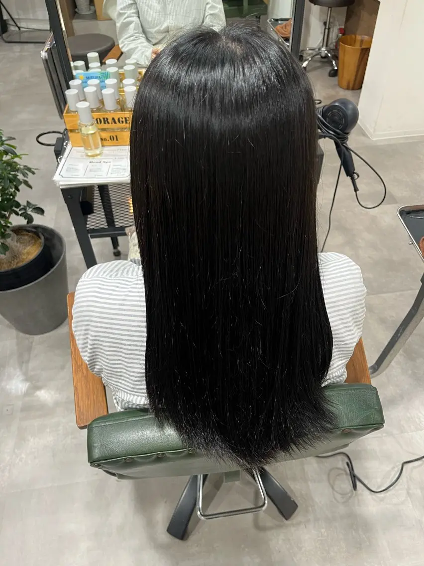 セミロング 艶カラー透明感カラー まいか🫧‪のヘアスタイル