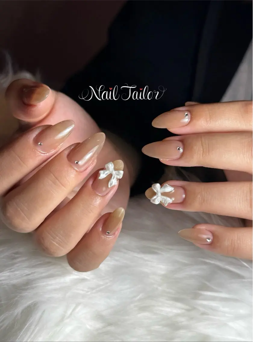ネイル ブラウン 長さ出し ガーリー ラメ(グリッター) ロングネイル ハンドネイル NailTailor ネイルテイラーのネイルデザイン