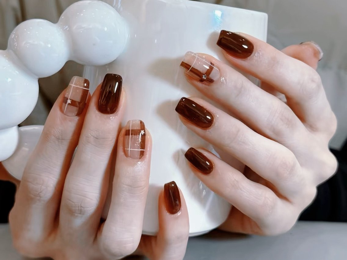 メンズ ネイル メンズ韓国風 べっ甲ネイル ボルドー ブラウン 長さ出し ハンドネイル ハンドケア NEW NAIL 池袋🔥🧲のネイルデザイン