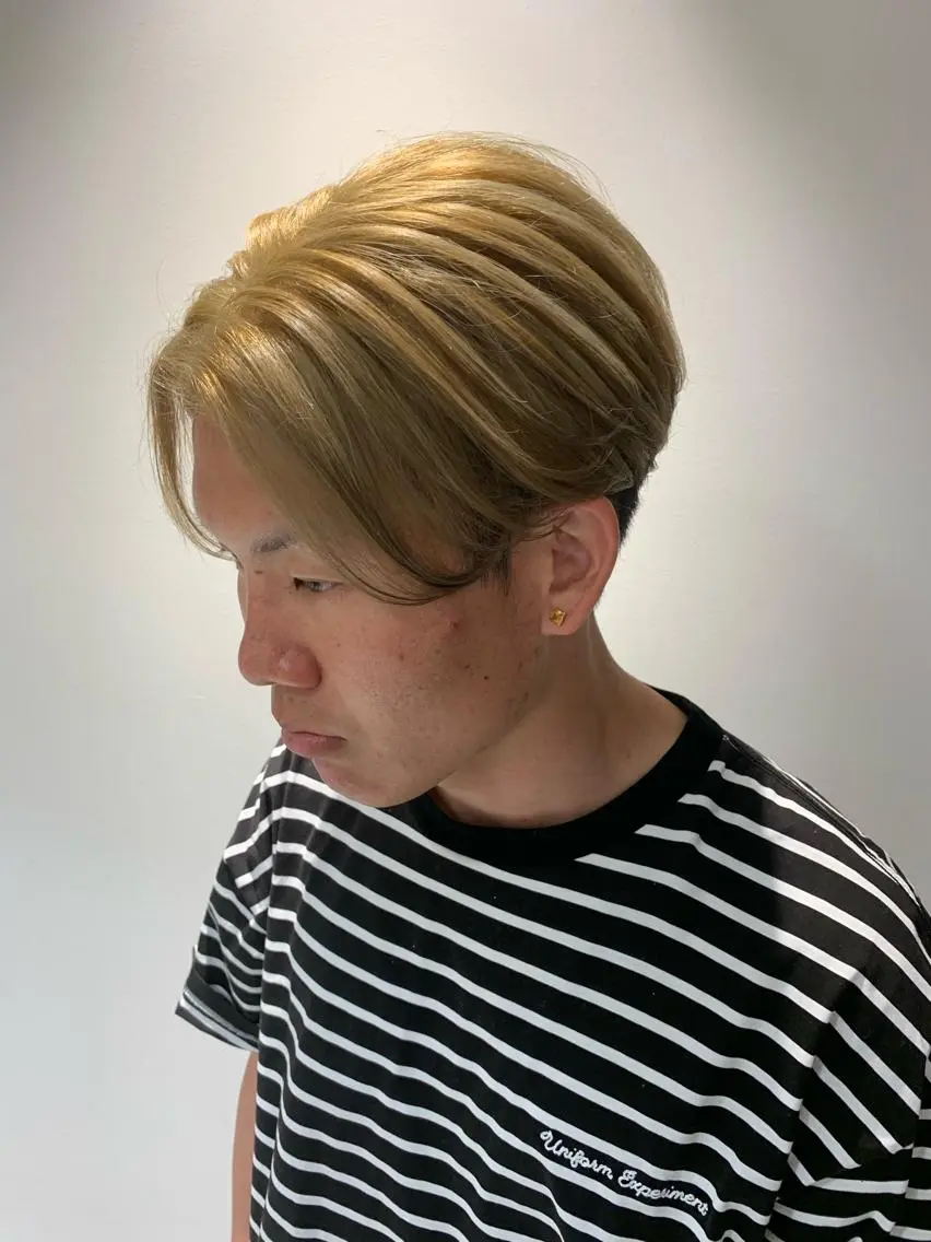 ✨ブリーチしたい方✨カット+ケアカラー+ブリーチ+トリートメント✨ハイライトなどのデザインカラーなど❗️ご相談くださいの写真