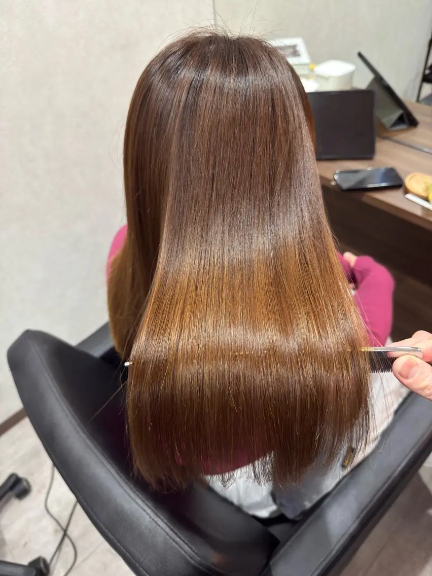 ロング トリートメント 金 春江のヘアスタイル