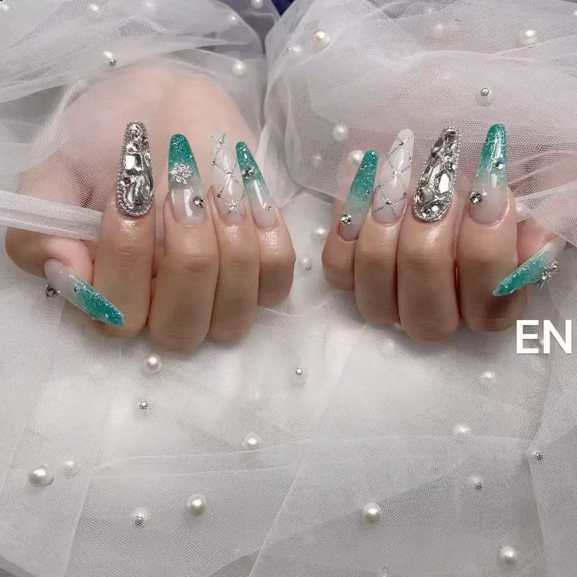 ネイル EN Salon linaのネイルデザイン