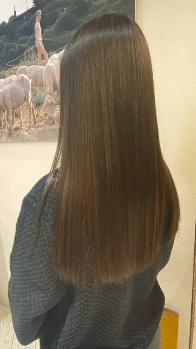 ロング カラー 谷 花音のヘアスタイル
