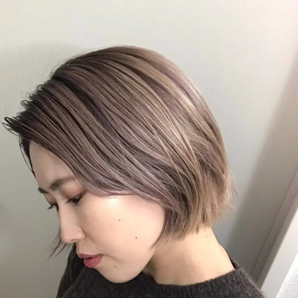 ショート カラー ベージュカラー ピンクカラー ピンクベージュ ショート・ウルフ✂︎ 安住有咲子のヘアスタイル