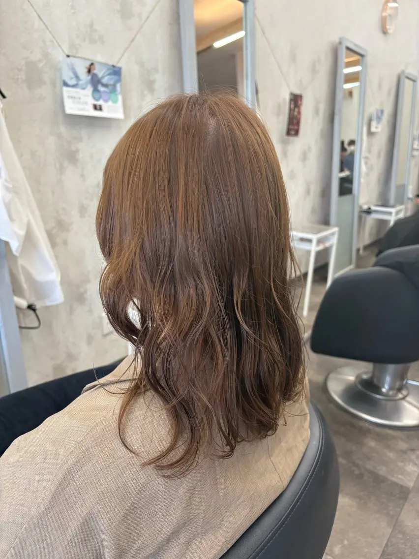 ロング カラー 藤田 麗安のヘアスタイル