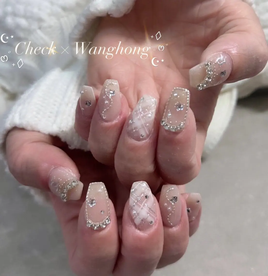 ネイル LAVISH nanamiのネイルデザイン