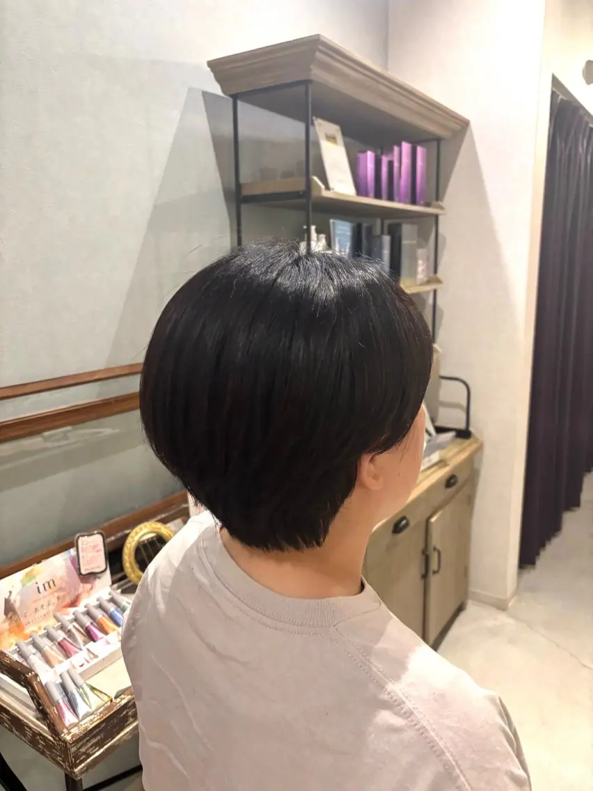 ショート Rudder 牛嶋のヘアスタイル