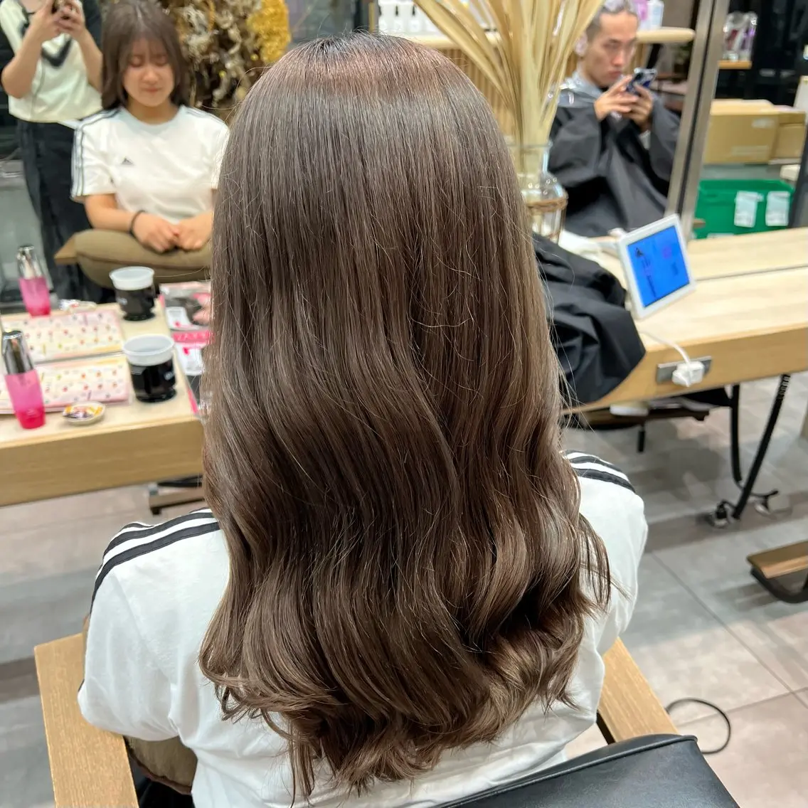 セミロング カラー ブラウンカラー 透明感カラー ヘアカラー トリートメント 🌞レイヤー×カラー 前川那津美🌞のヘアスタイル