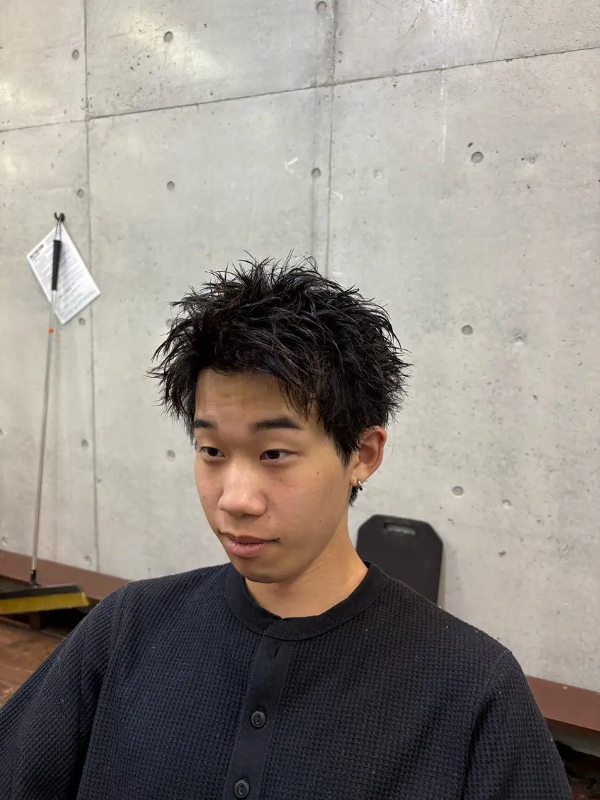 パーマ メンズ スパイキーショート 山口 陽平のヘアスタイル