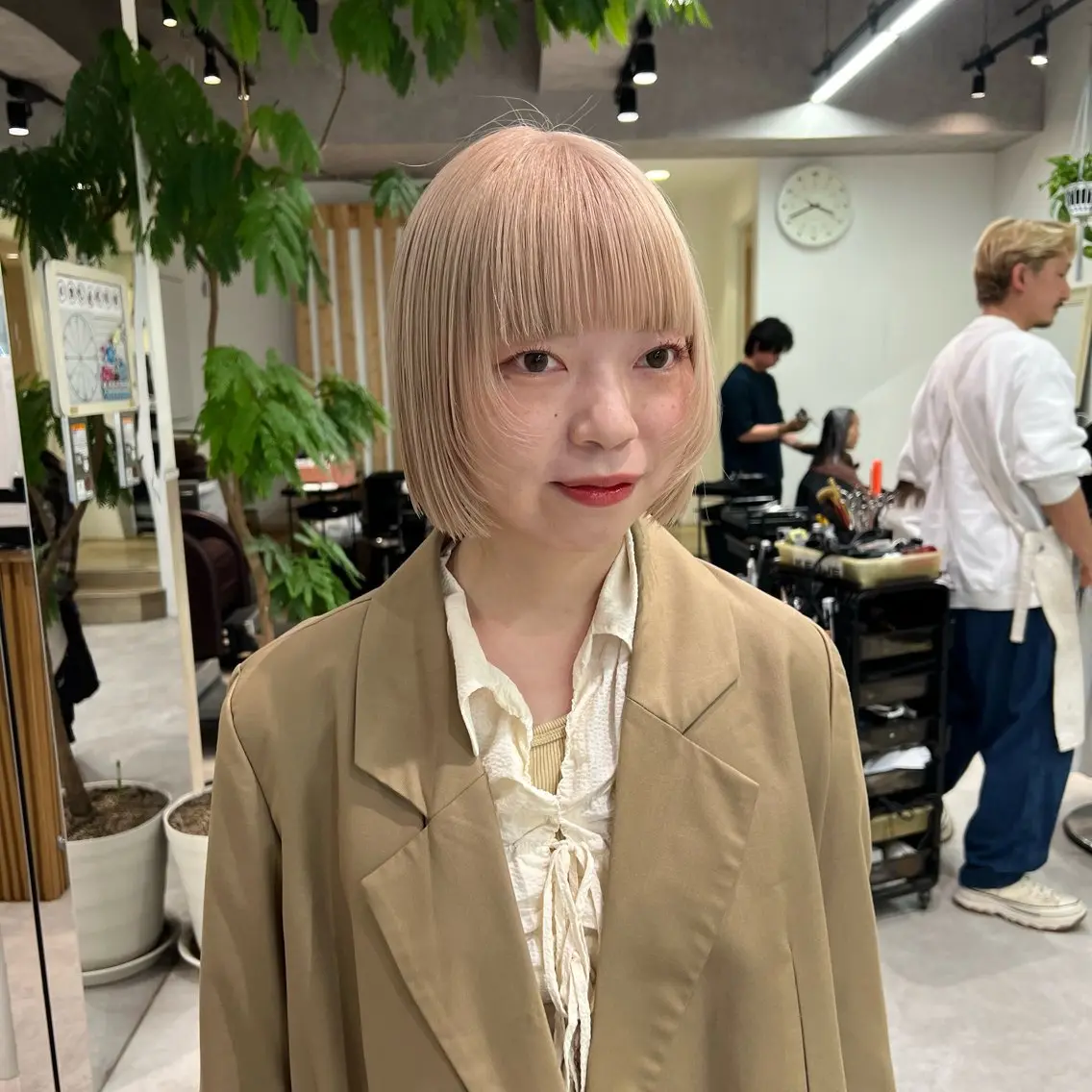 ショート カラー ベージュカラー ピンクカラー ヘアカラー 透明感カラー/レイヤ ー/ MARIEのヘアスタイル